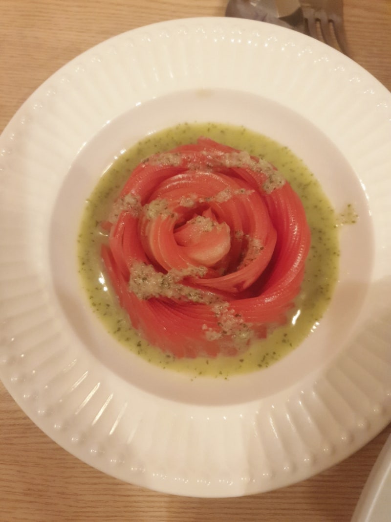 그린 소스 토마토